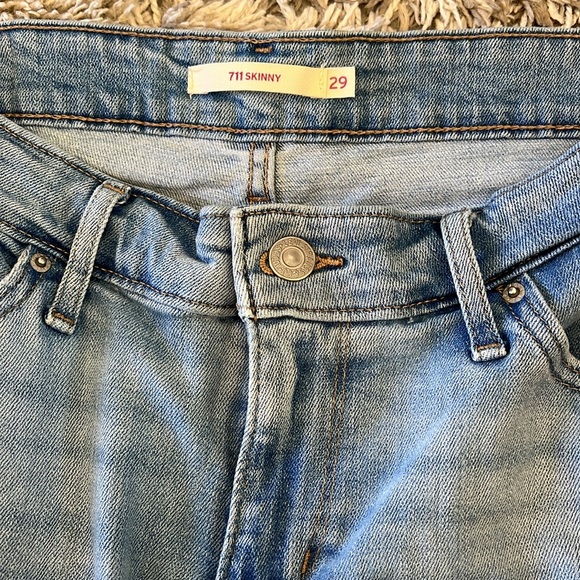Levi’s Skinny Jeans - Picture 2 of 6
